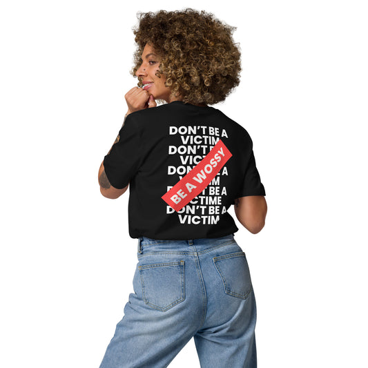 T-shirt noir unisexe Be a Wossy avec slogan féministe imprimé
